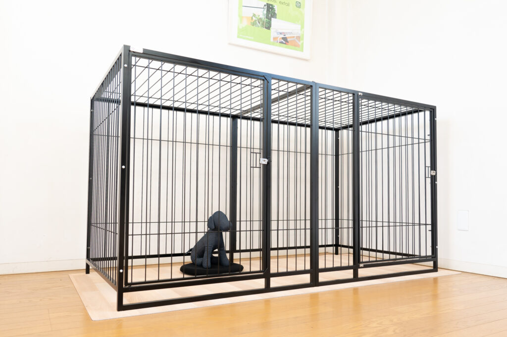 オーダーサイズの大型犬のケージ