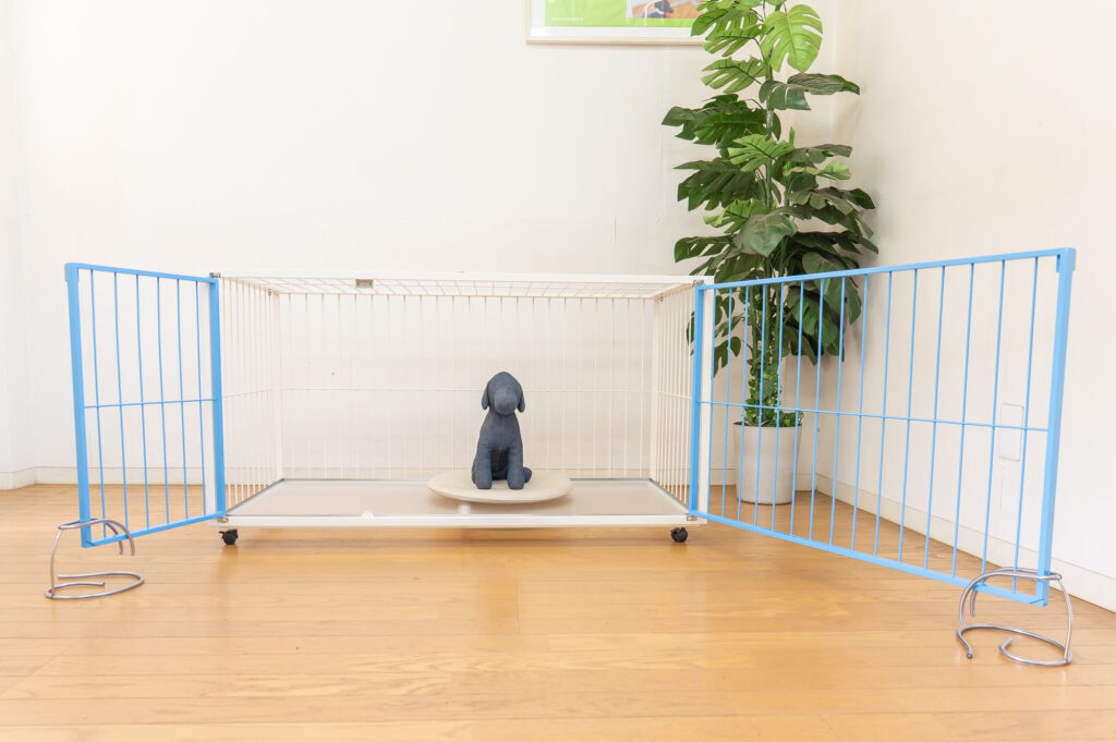 お掃除しやすいおしゃれペットケージ小型犬