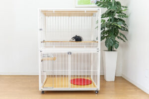 全自動トイレを置くキャットケージ白