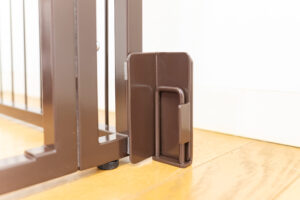 ペットゲートのずれ止め金具