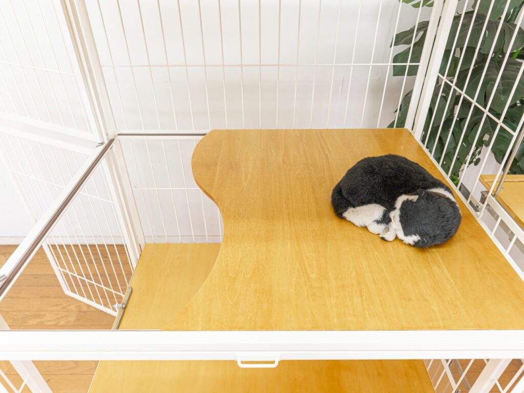 棚板が広い猫ケージ